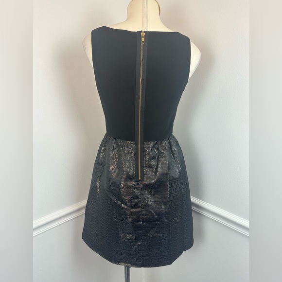 AIDEN By AIDEN MATTOX Sleeveless Black & Gold Cocktail Dress | Size 2 - Picture 7 of 16